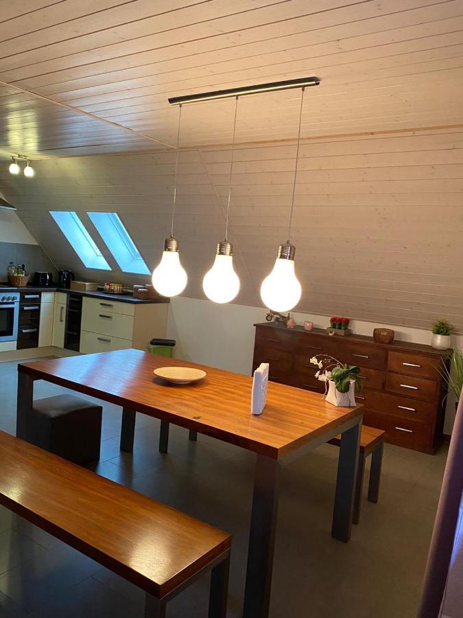 Ferienwohnung 辛斯海姆 外观 照片